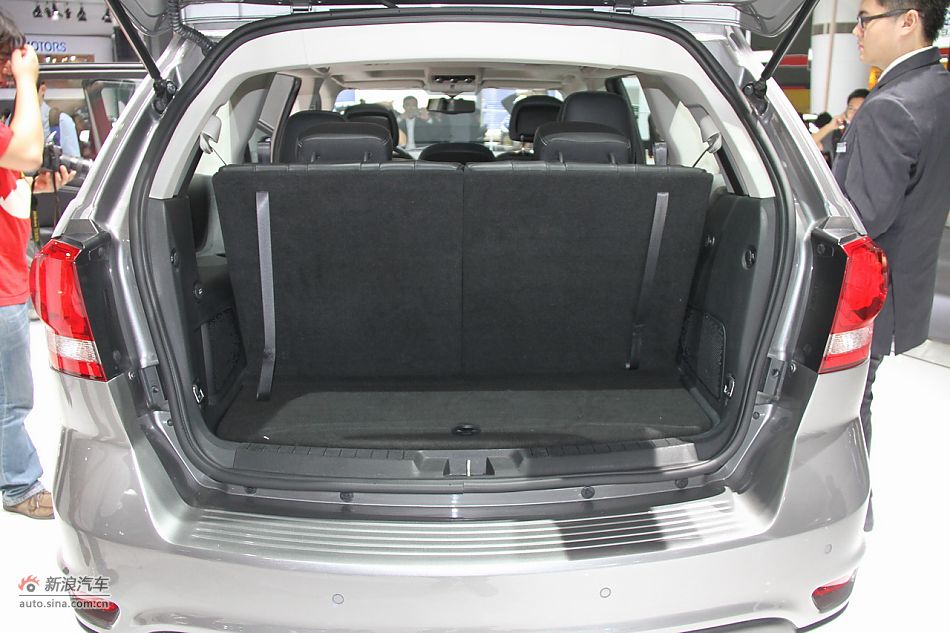 菲亚特FREEMONT菲跃