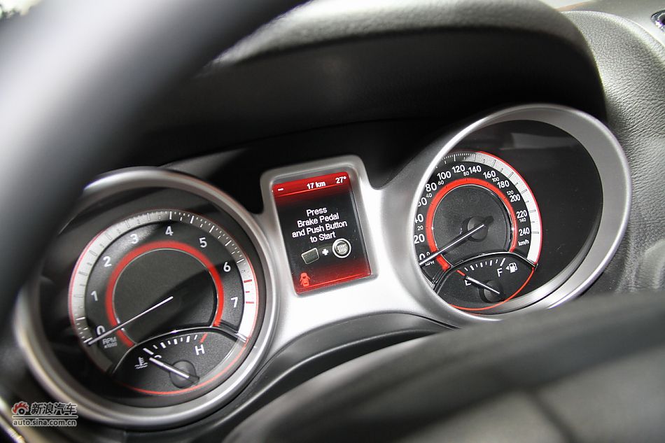 菲亚特FREEMONT菲跃