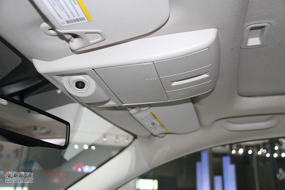 菲亚特FREEMONT菲跃