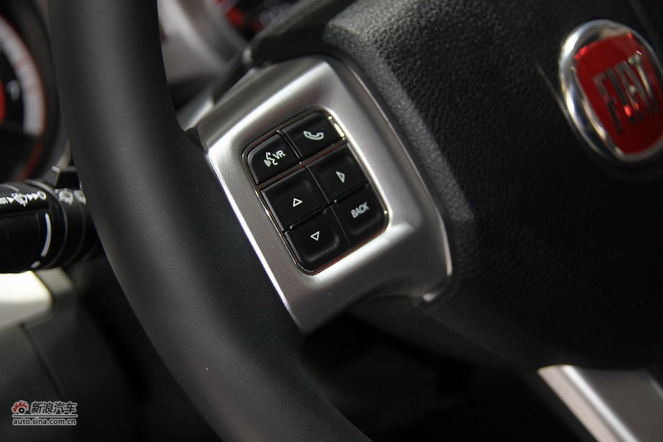 菲亚特FREEMONT菲跃