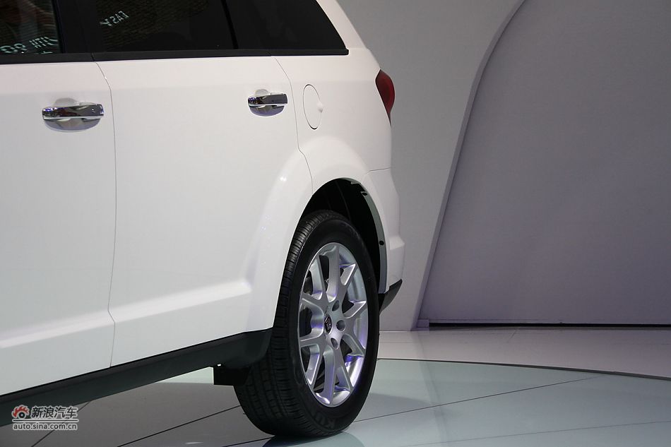 菲亚特FREEMONT菲跃