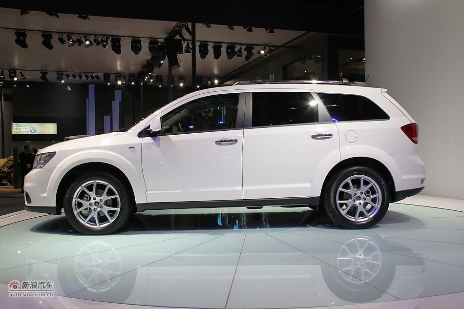 菲亚特FREEMONT菲跃