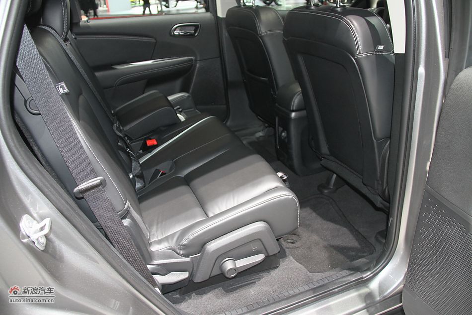 菲亚特FREEMONT菲跃