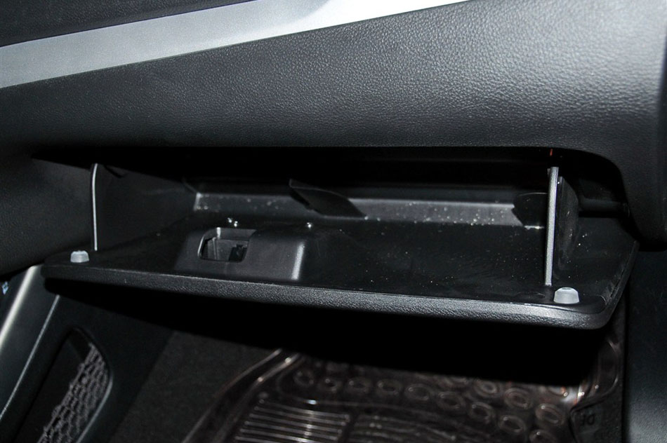 2013款 2.4L 豪华导航 内饰