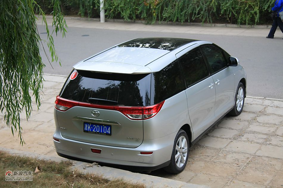 新普瑞维亚2.4AT七座豪华版