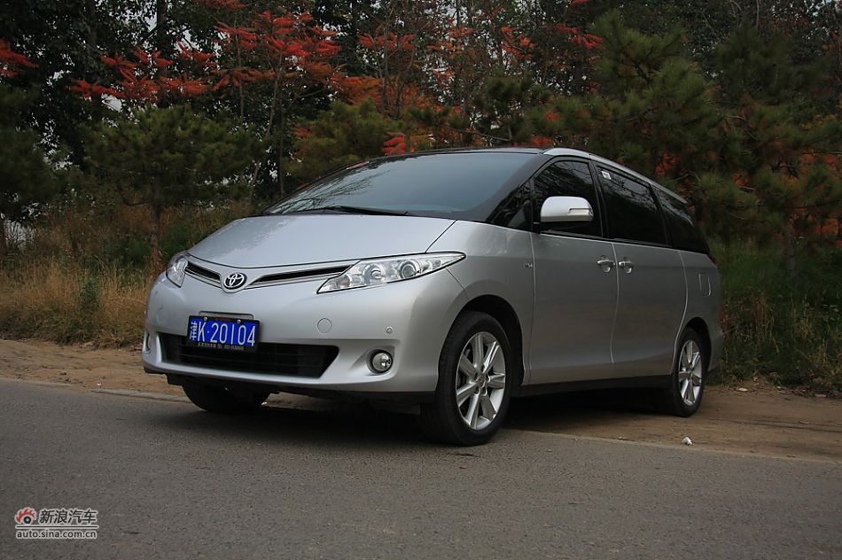 新普瑞维亚2.4AT七座豪华版