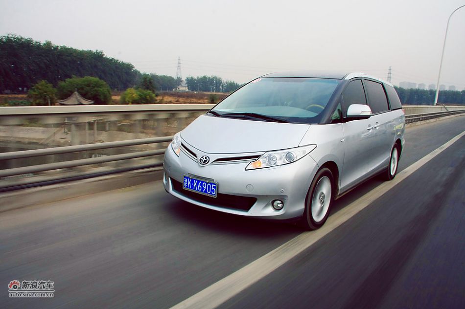 普瑞维亚2.4AT七座豪华版动态