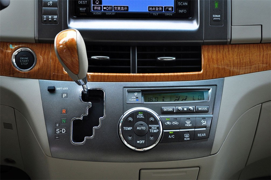 新PREVIA普瑞维亚2.4AT七座豪华版