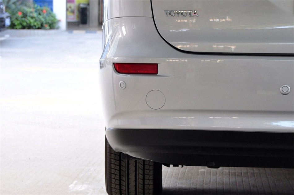 新PREVIA普瑞维亚2.4AT七座豪华版