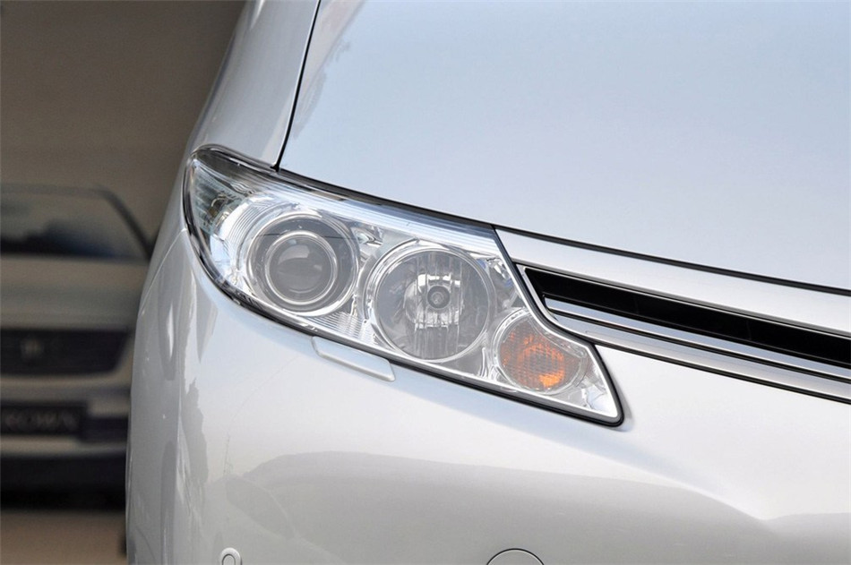 新PREVIA普瑞维亚2.4AT七座豪华版