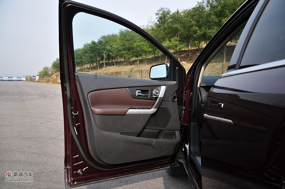 2011款福特锐界3.5L尊锐型