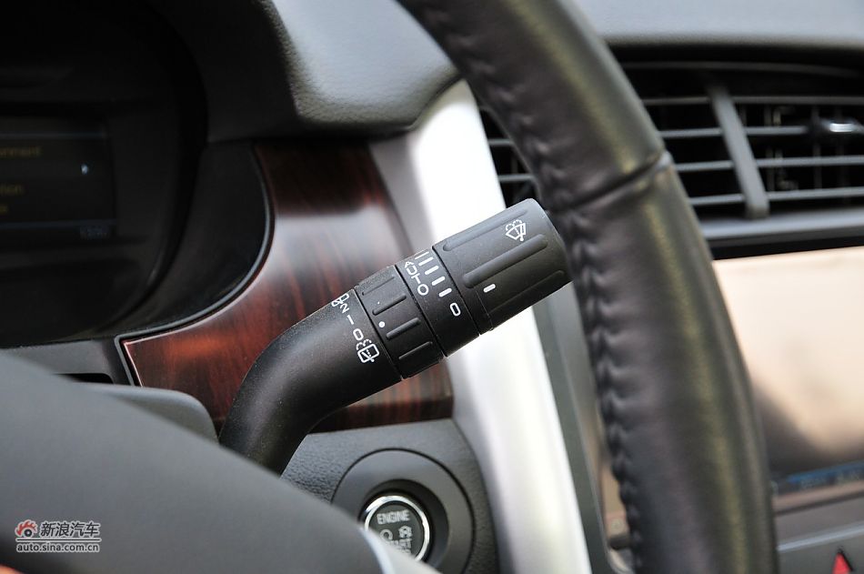 2011款福特锐界3.5L尊锐型