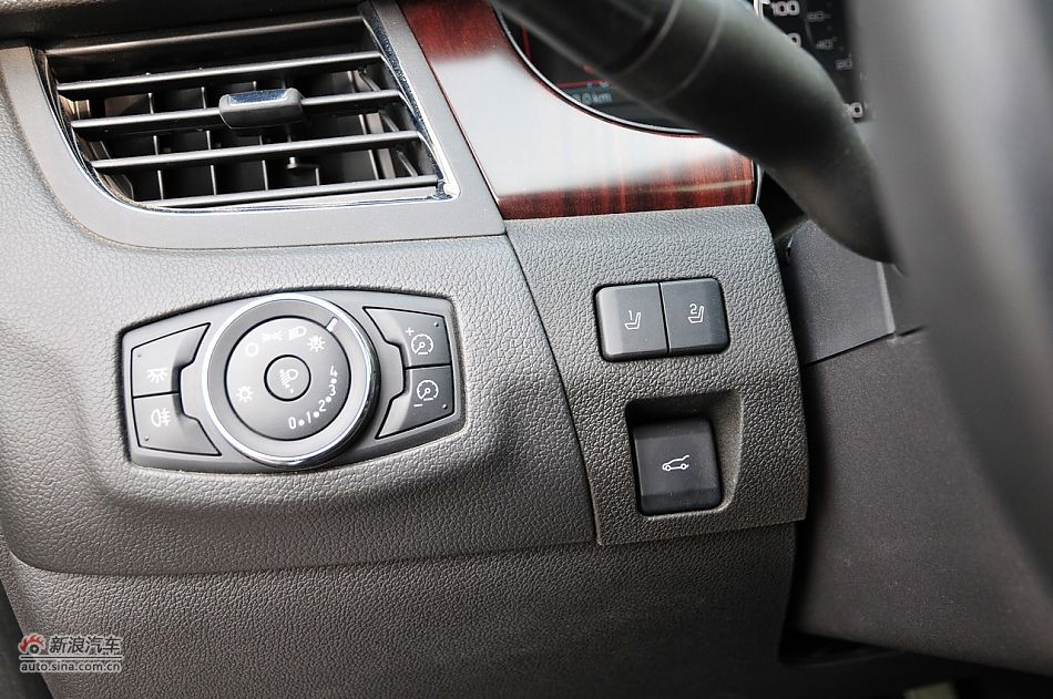 2011款福特锐界3.5L尊锐型