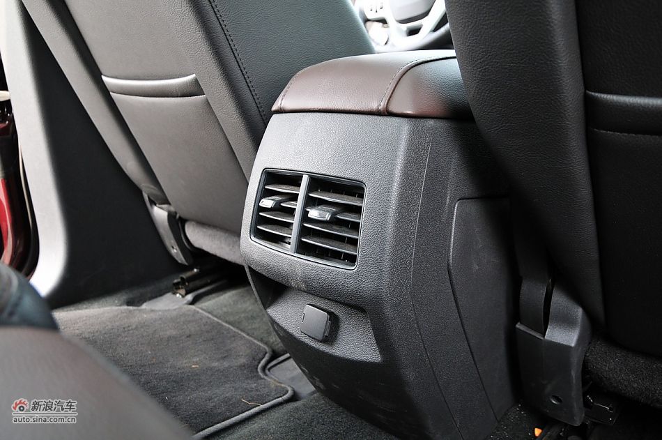 2011款福特锐界3.5L尊锐型