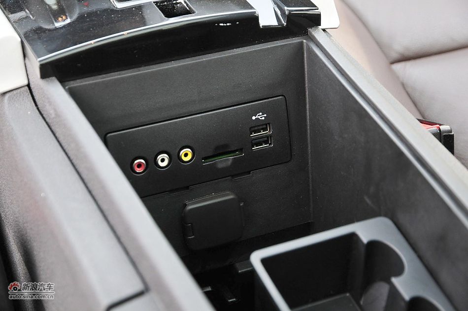 2011款福特锐界3.5L尊锐型