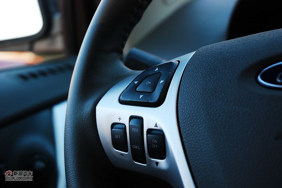 2011款福特锐界Edge尊锐型实拍