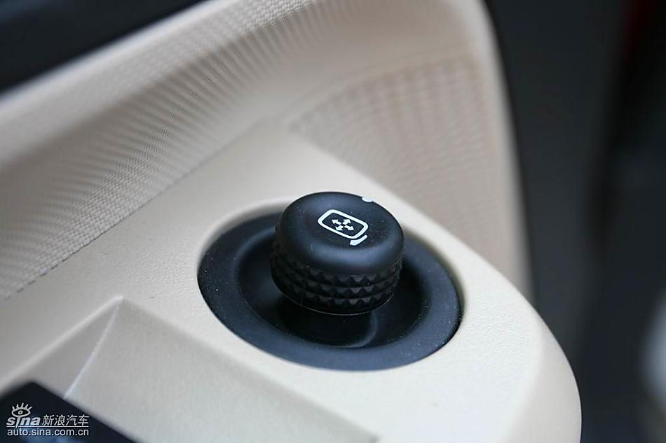 09款福特爱虎实拍