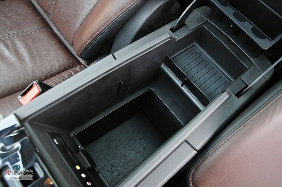 2011款福特锐界3.5L尊锐型