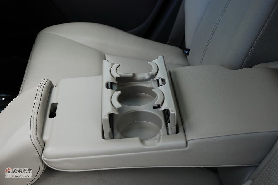 2011款福特锐界Edge尊锐型实拍