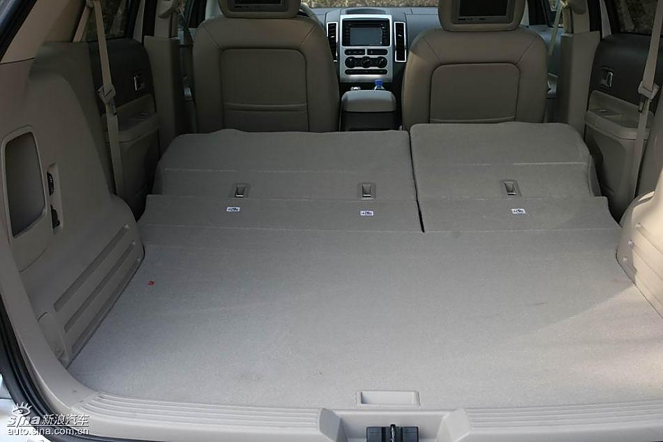 09款福特爱虎实拍