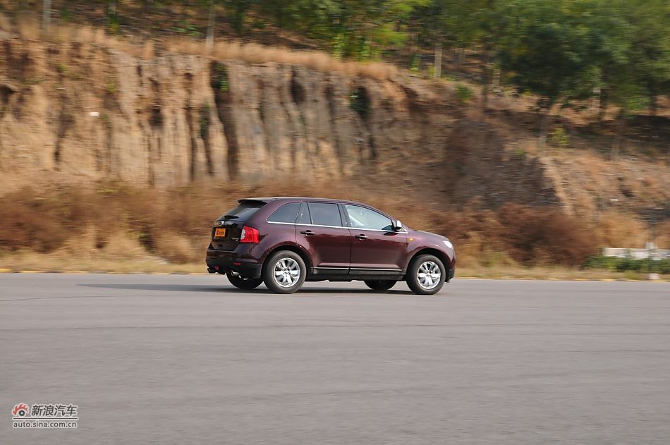 2011款福特锐界3.5L尊锐型