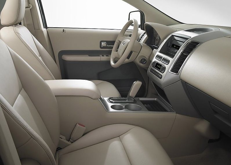 2009款福特爱虎资料图