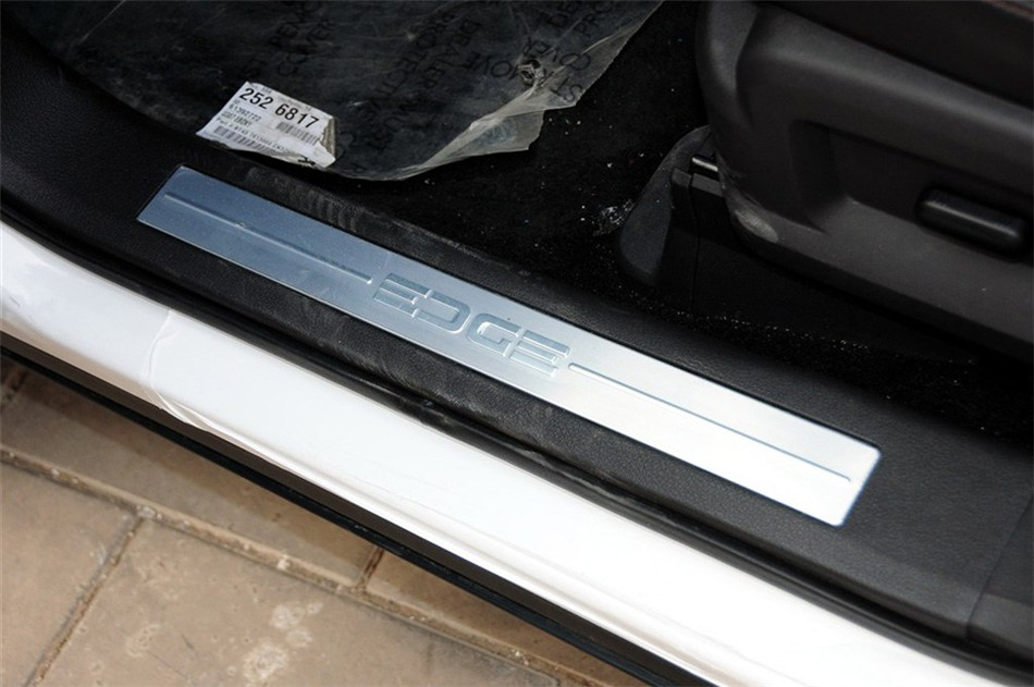 锐界 2012款 3.5L AT 尊锐型 座椅空间