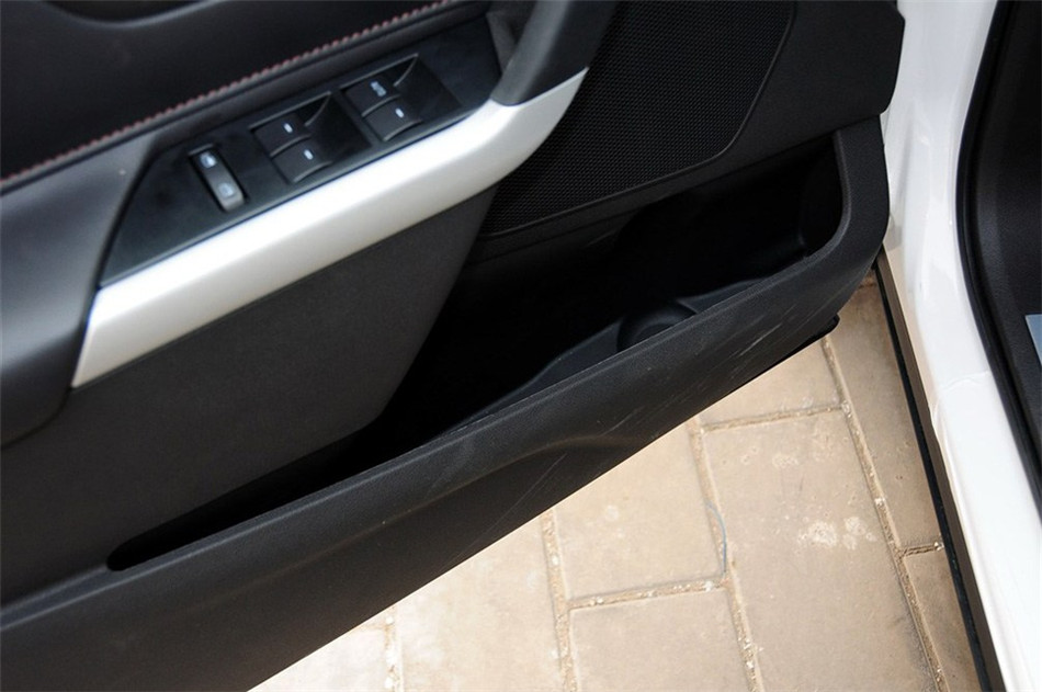 锐界 2012款 3.5L AT 尊锐型 座椅空间