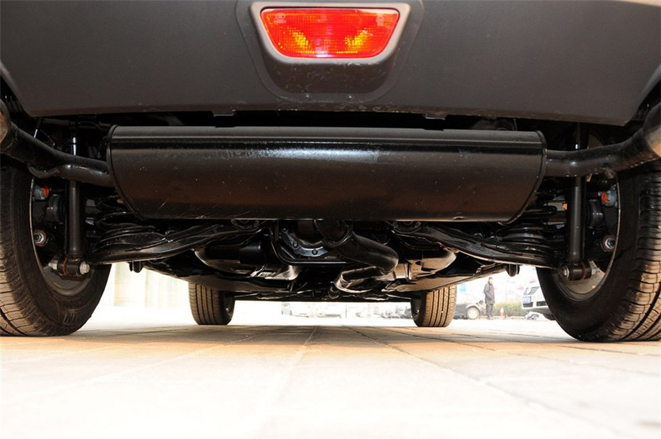 锐界 2012款 3.5L AT 尊锐型 引擎底盘