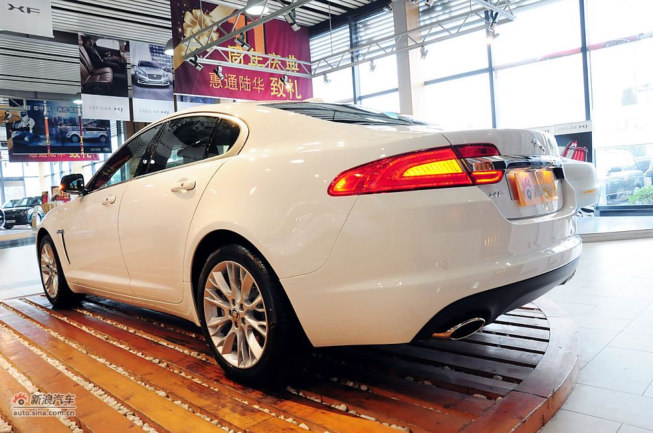 2012款捷豹XF实拍