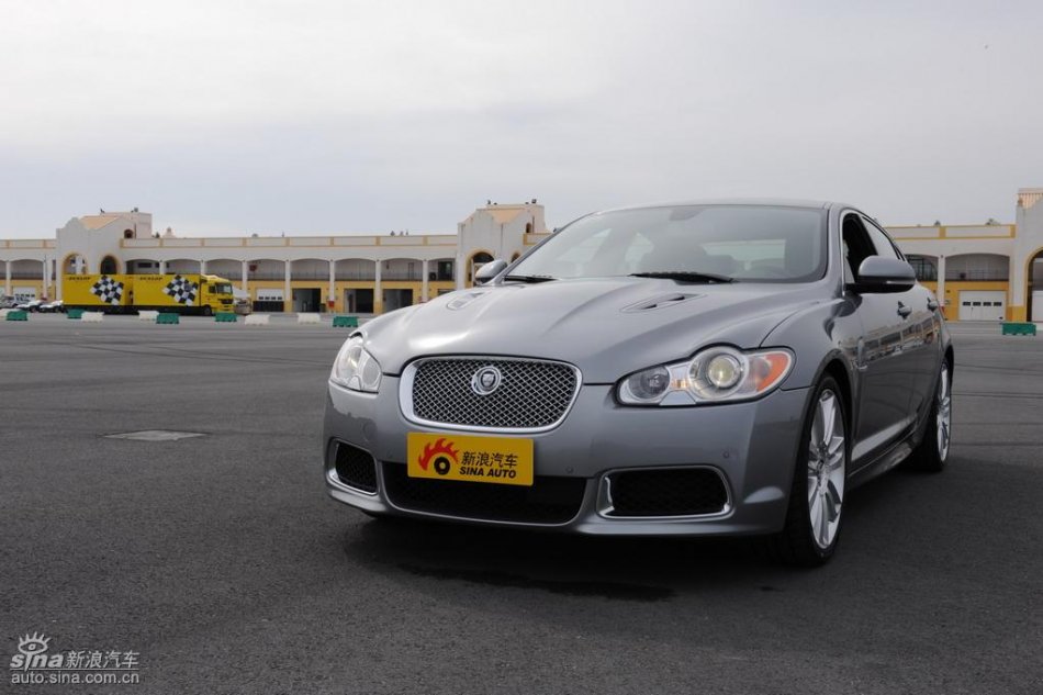 捷豹XFR外观