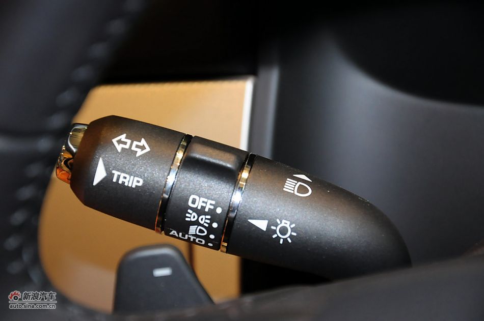 2012款捷豹XF实拍