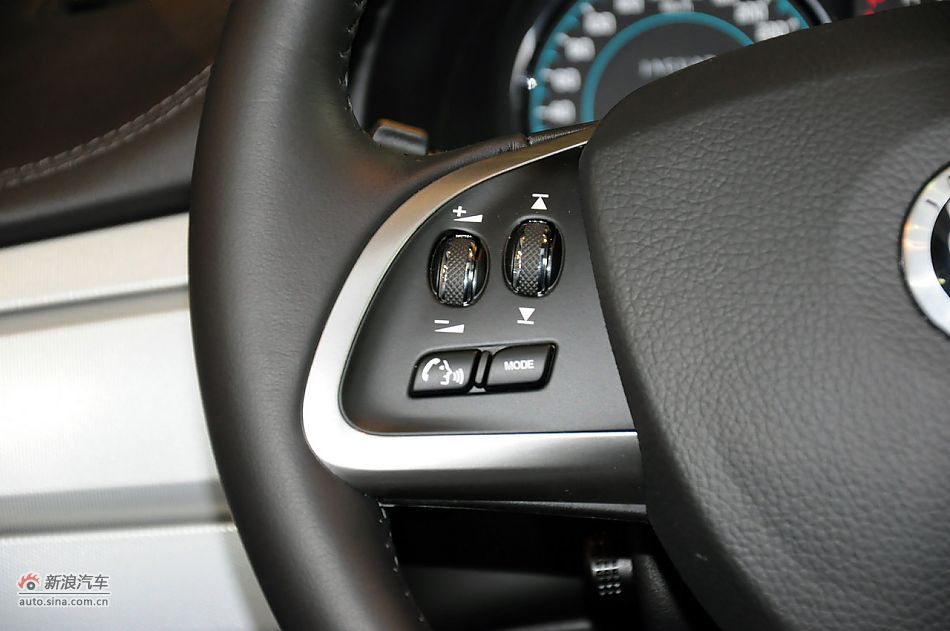 2012款捷豹XF实拍