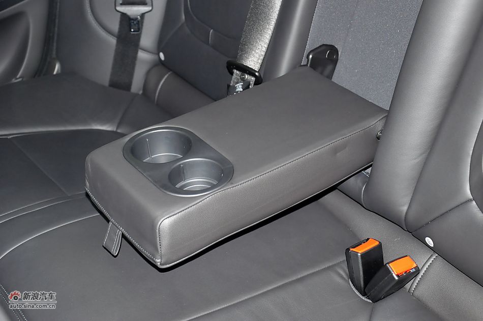 2012款捷豹XF实拍