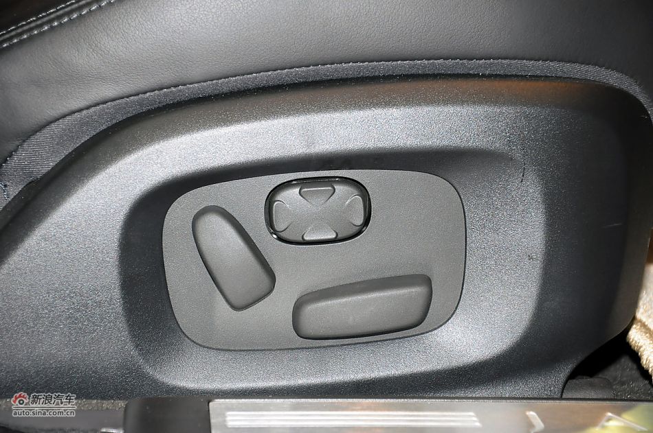 2012款捷豹XF实拍