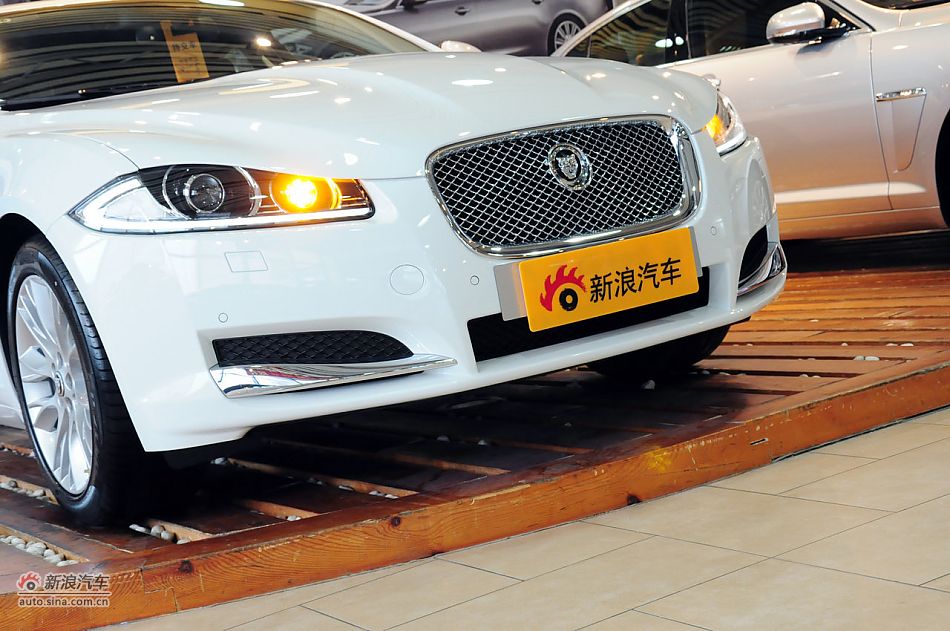 2012款捷豹XF实拍