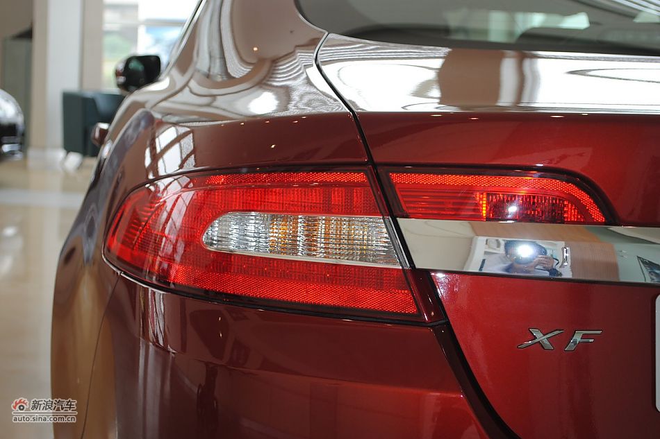 车辆外观及细节