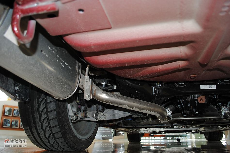 发动机、底盘悬挂及后备箱