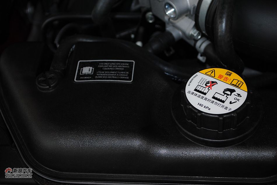 发动机、底盘悬挂及后备箱