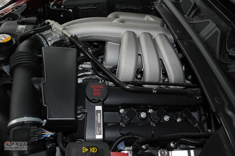 发动机、底盘悬挂及后备箱