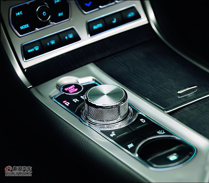 2012款捷豹XF官方图