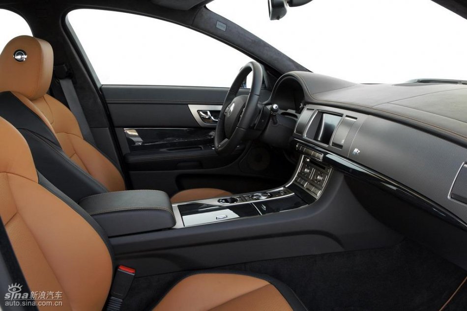 捷豹XFR内饰图片