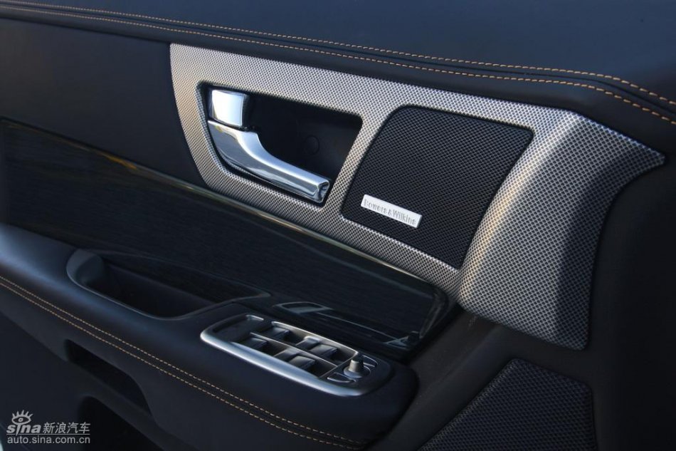 捷豹XFR内饰图片