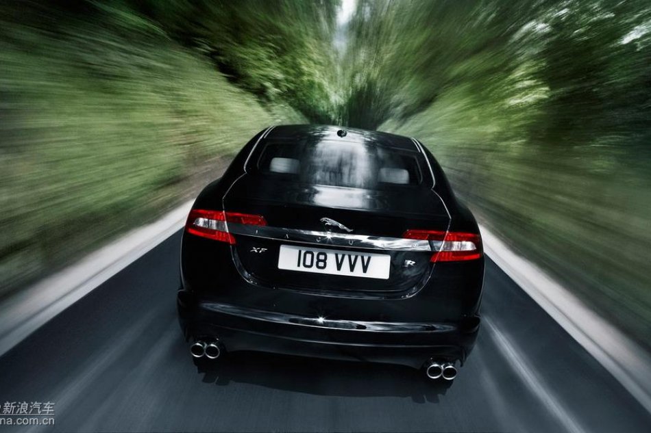 捷豹XFR外观图片