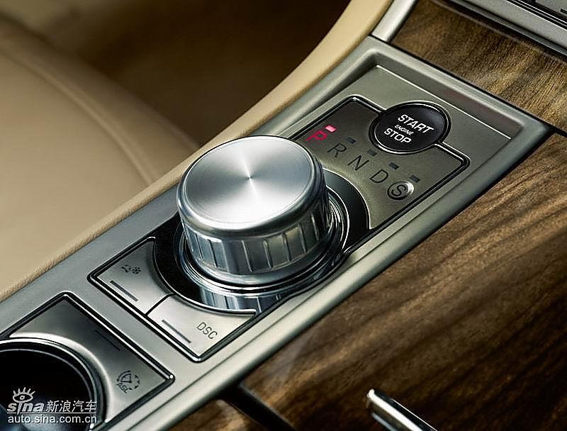 捷豹JAGUAR XF内饰