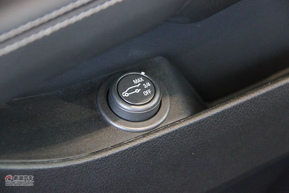 2012款凯迪拉克SRX