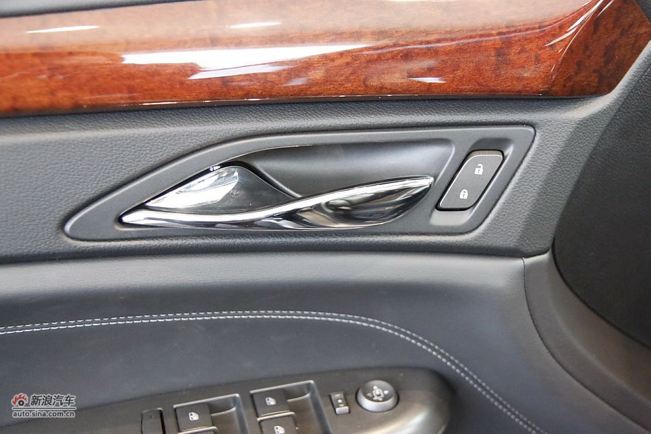 2012款凯迪拉克SRX