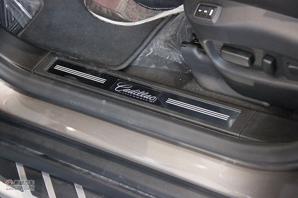 2012款凯迪拉克SRX