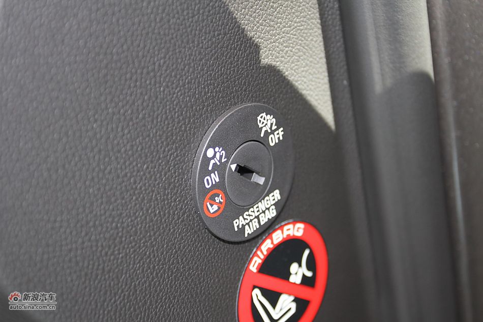 2012款凯迪拉克SRX