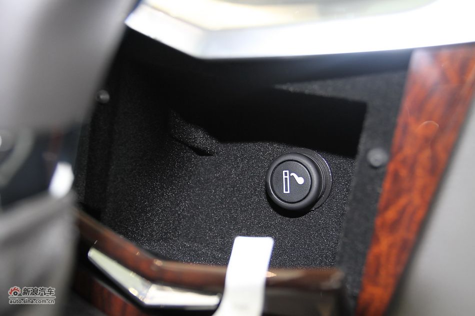 2012款凯迪拉克SRX